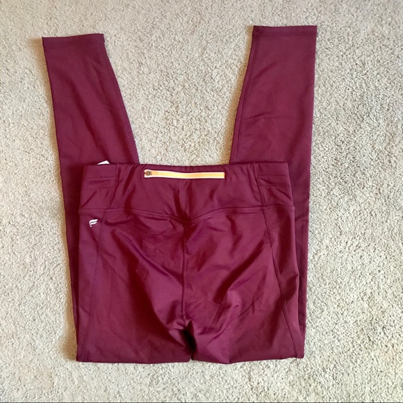 Fabletics Mid-Rise Cold Weather Legging NWT M - Picture 2 of 5